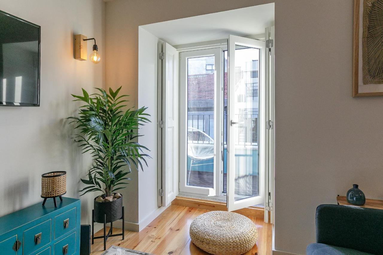 Lovelystay - Downtown Studio With Pool, Ac And Balcony Porto Exterior foto