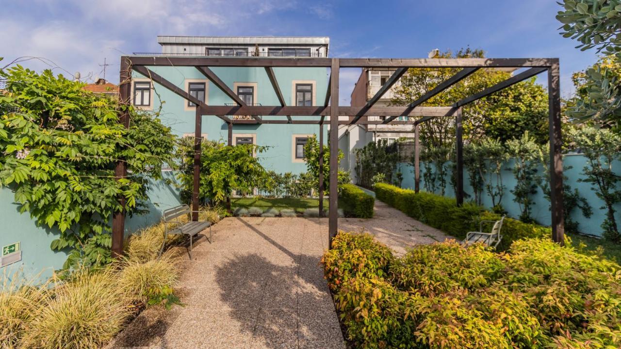 Lovelystay - Downtown Studio With Pool, Ac And Balcony Porto Exterior foto